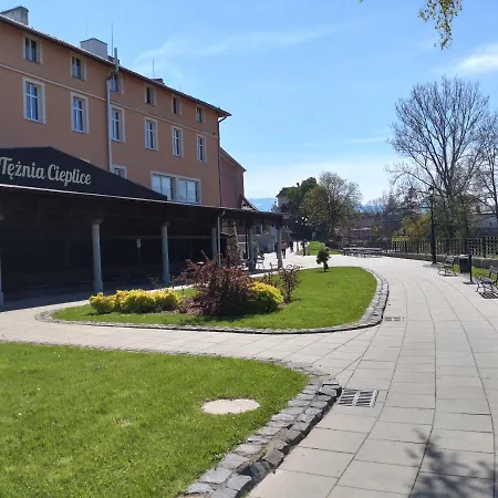 아파트 Almar Przy Termach Cieplickich I Parku Norweskim